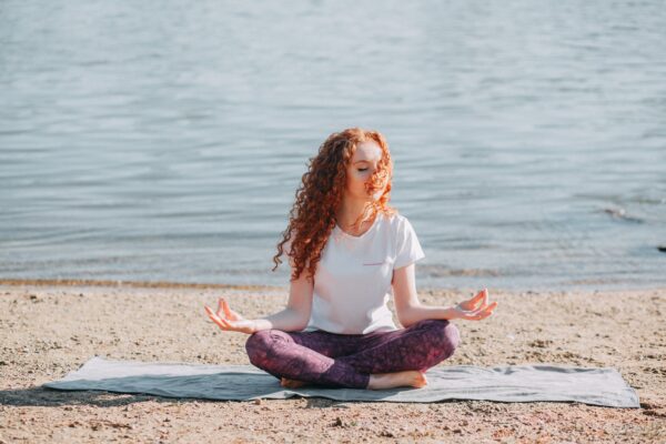 Mindfulness, czyli trening uważności – jak znaleźć równowagę w pędzącym świecie?